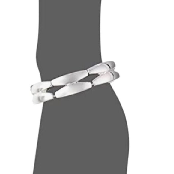 NEW Bandolino Silver-Tone Sectional Stretch Bracelet, 8" - Picture 2 of 4